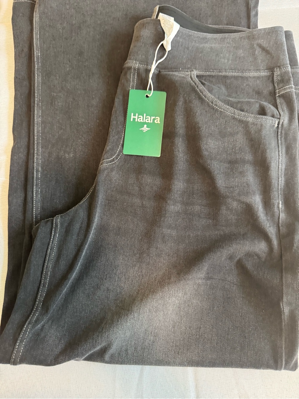 HALARA Women’s Flare Jeans in Charcoal
